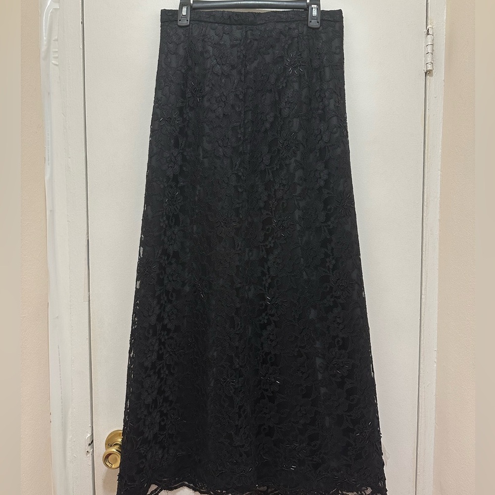 Sandra Darren Floral Lace Beaded Maxi Skirt Size 10.